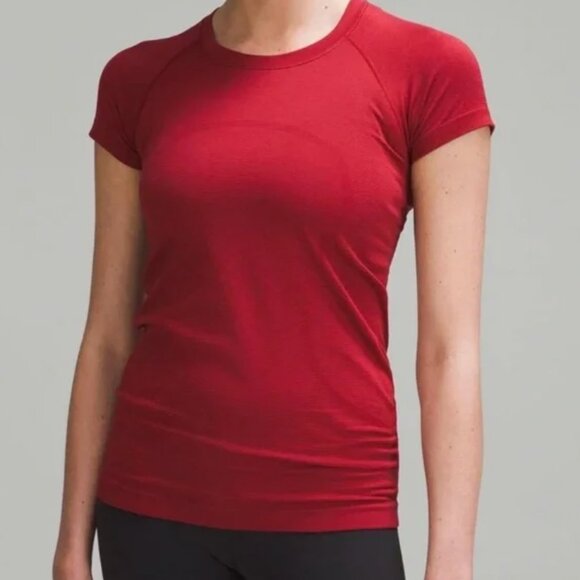 lululemon athletica Tops - Lululemon Sz 6 Red Swiftly Tech Short Sleeve Shirt $68 RV